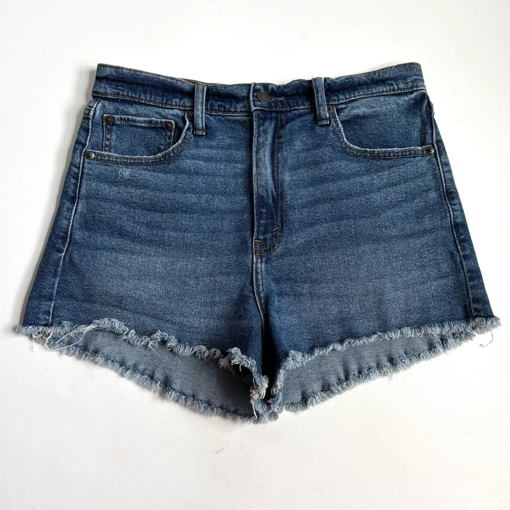Abercrombie & Fitch The Mom High Rise Blue Denim Jean Shorts Frayed Hem Sz 29/8